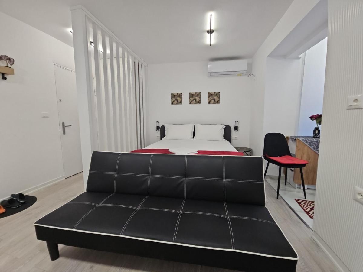 Tiny Rose Studio 地拉那 外观 照片